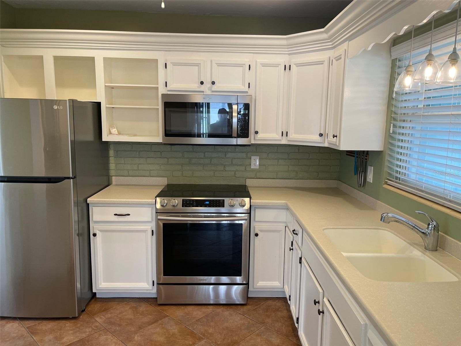 Single Family Residence at 2165 SUNNYSIDE LN, SARASOTA, photo 18 of 30