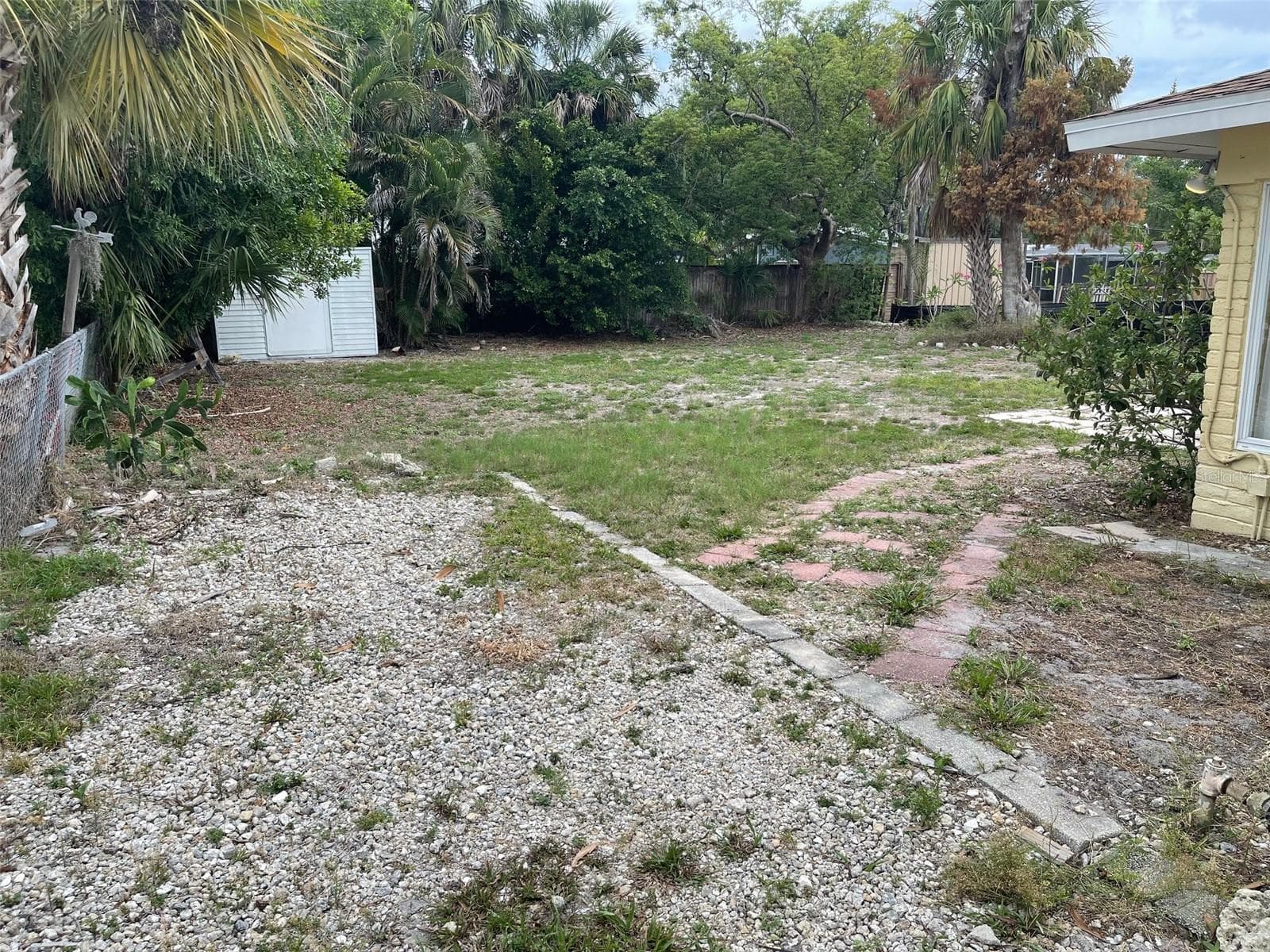 Single Family Residence at 2165 SUNNYSIDE LN, SARASOTA, photo 28 of 30