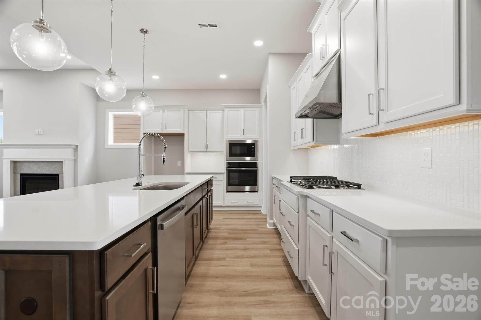 Kitchen - 117 Marina Bay Trail, Locust