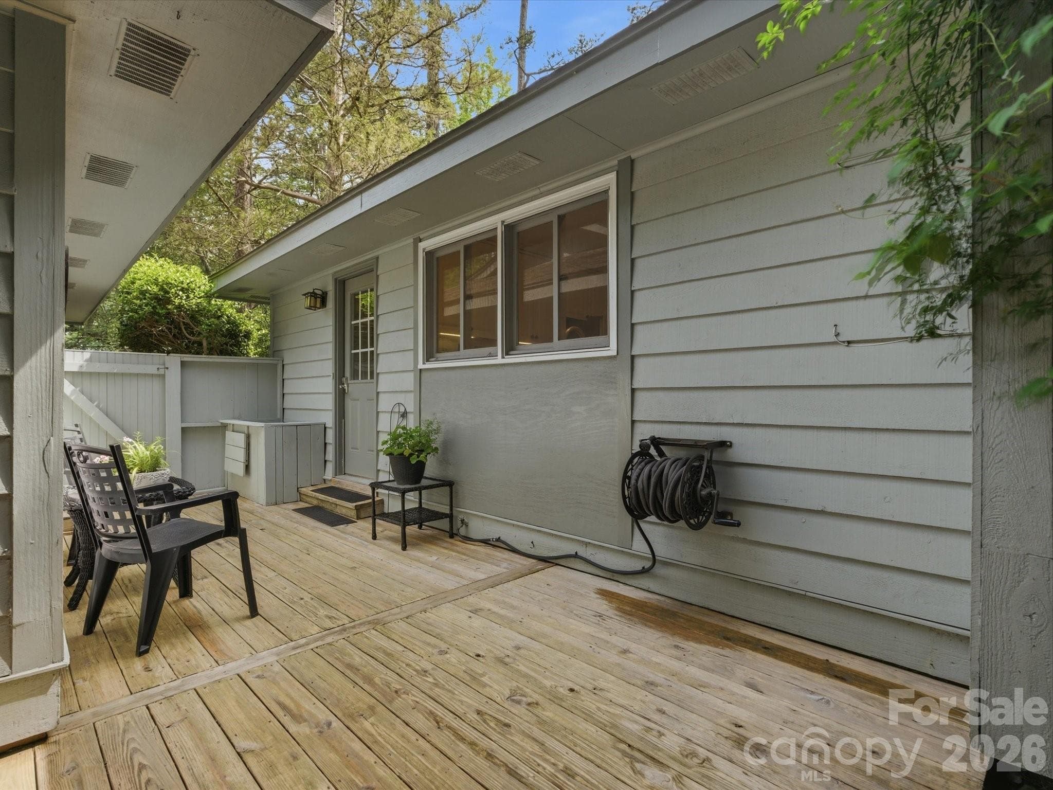 Single Family Residence at 26 Honeysuckle Woods, Clover, photo 21 of 32