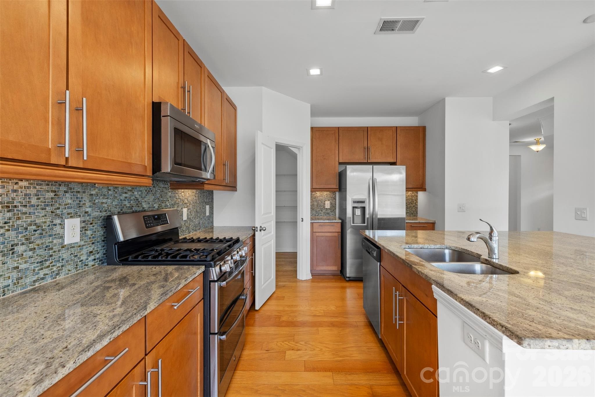 Townhouse at Charlotte, photo 16 of 66