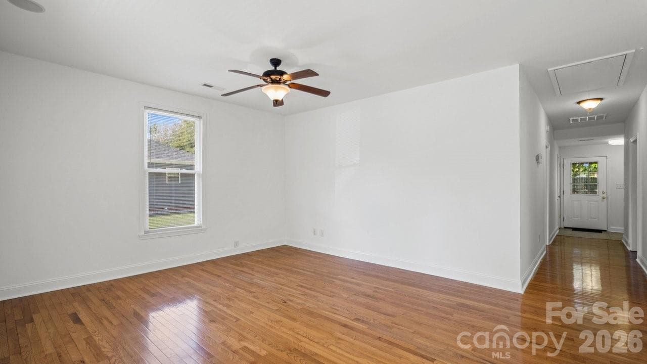 Single Family Residence at 109 Globe Street, Mount Holly, photo 5 of 29