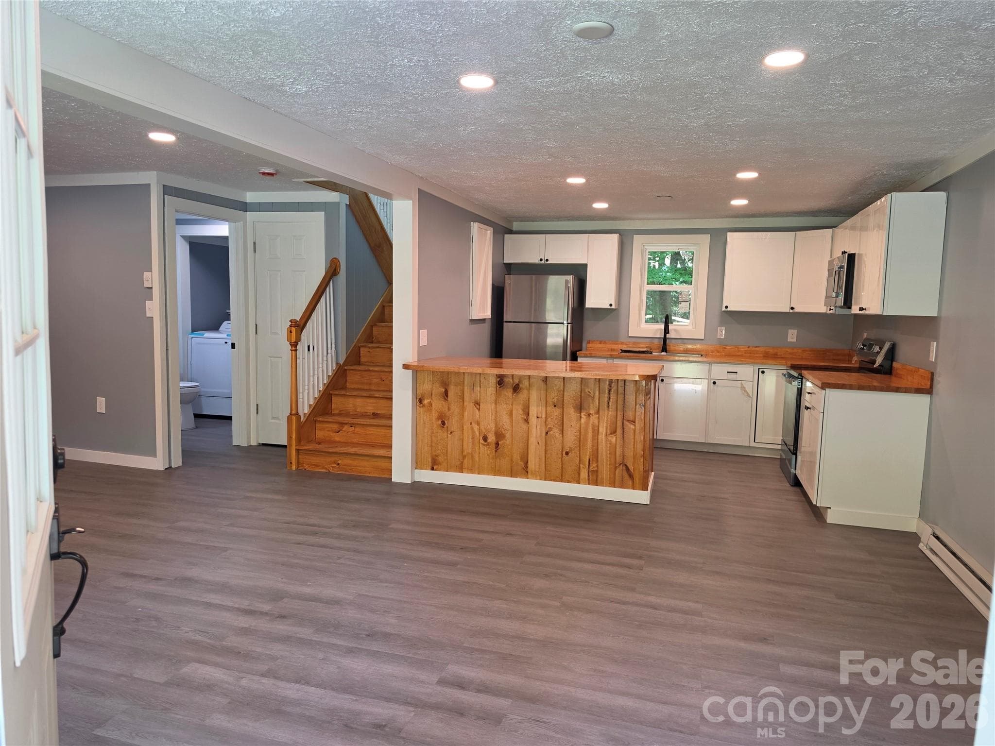 Duplex at 140 Nestle Road, Boone, photo 10 of 37