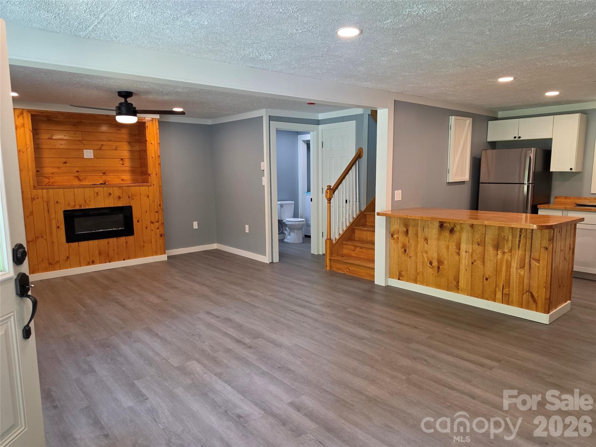 Duplex at 140 Nestle Road, Boone, photo 11 of 37