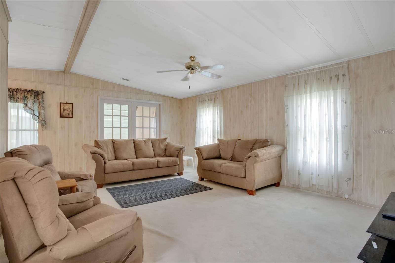 Manufactured Home at 6443 HOLLYBERRY LN NE, WINTER HAVEN, photo 11 of 38