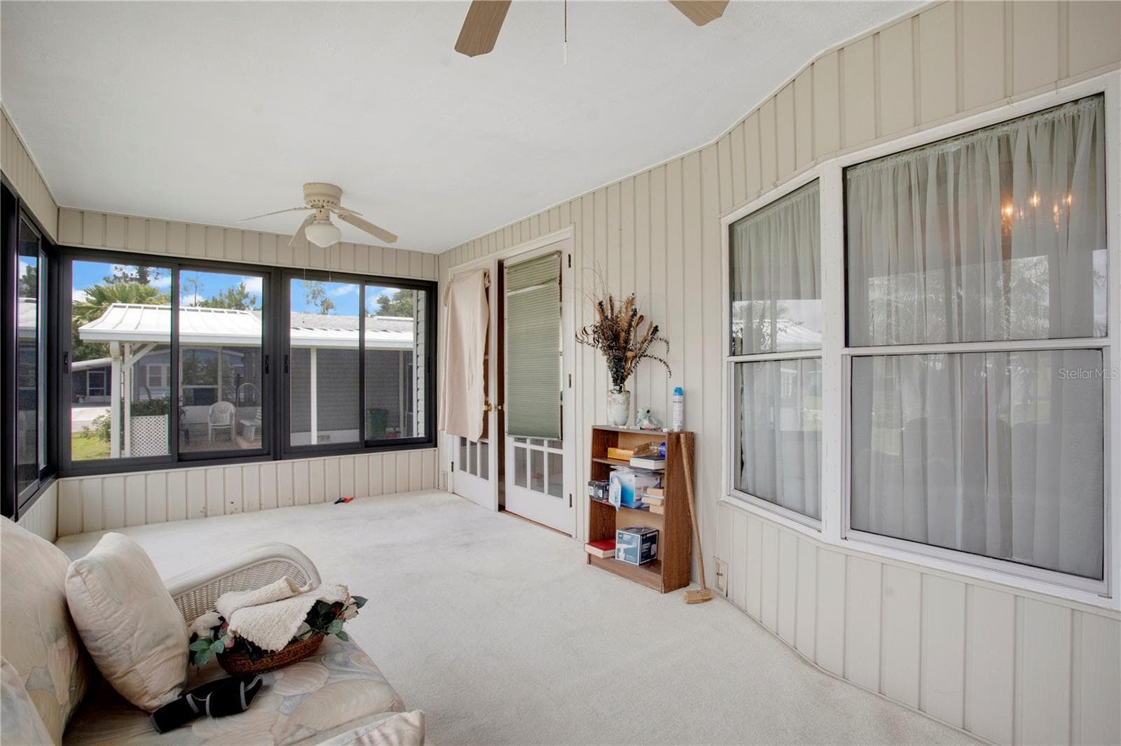 Manufactured Home at 6443 HOLLYBERRY LN NE, WINTER HAVEN, photo 15 of 38