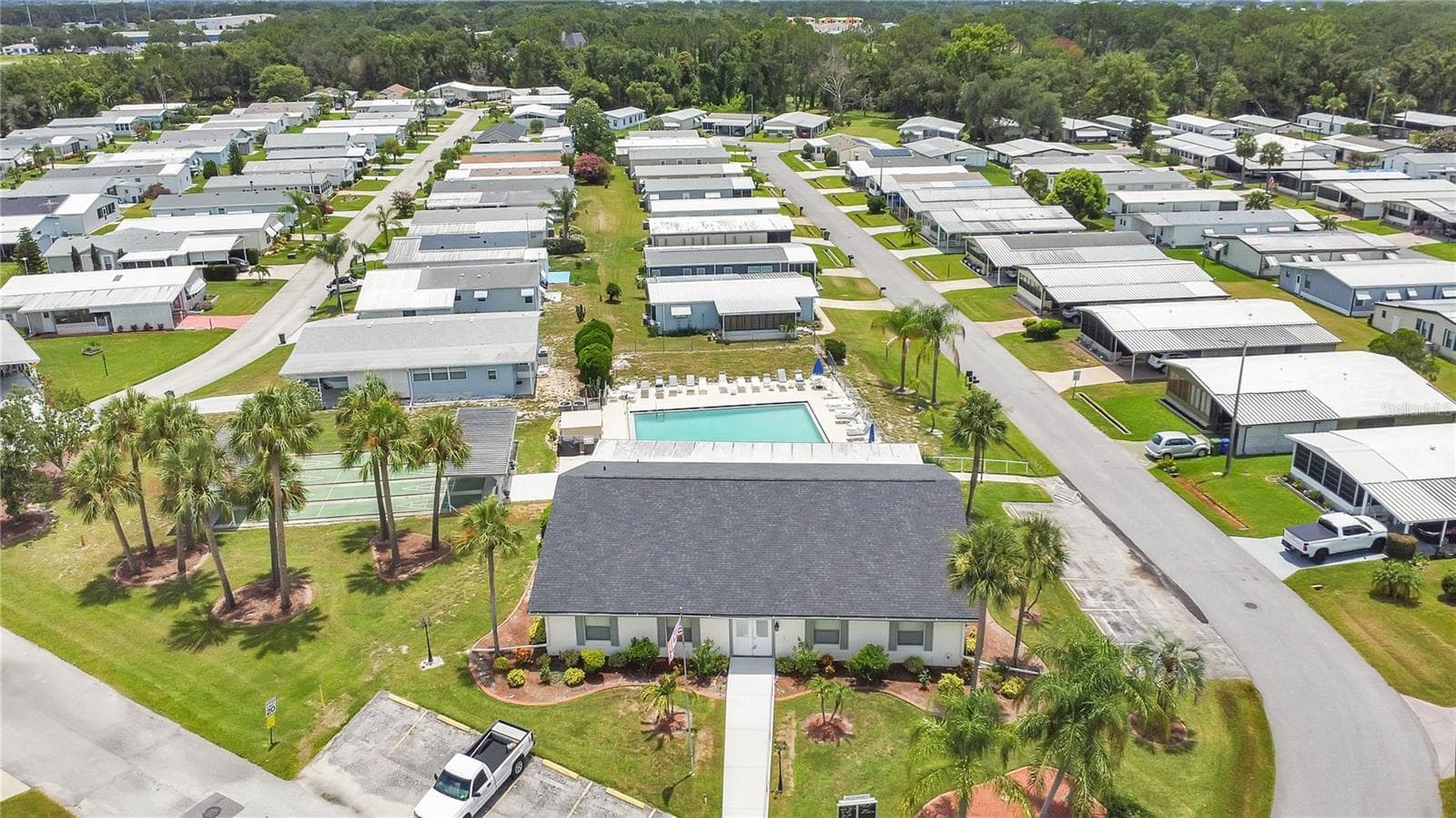 Manufactured Home at 6443 HOLLYBERRY LN NE, WINTER HAVEN, photo 30 of 38