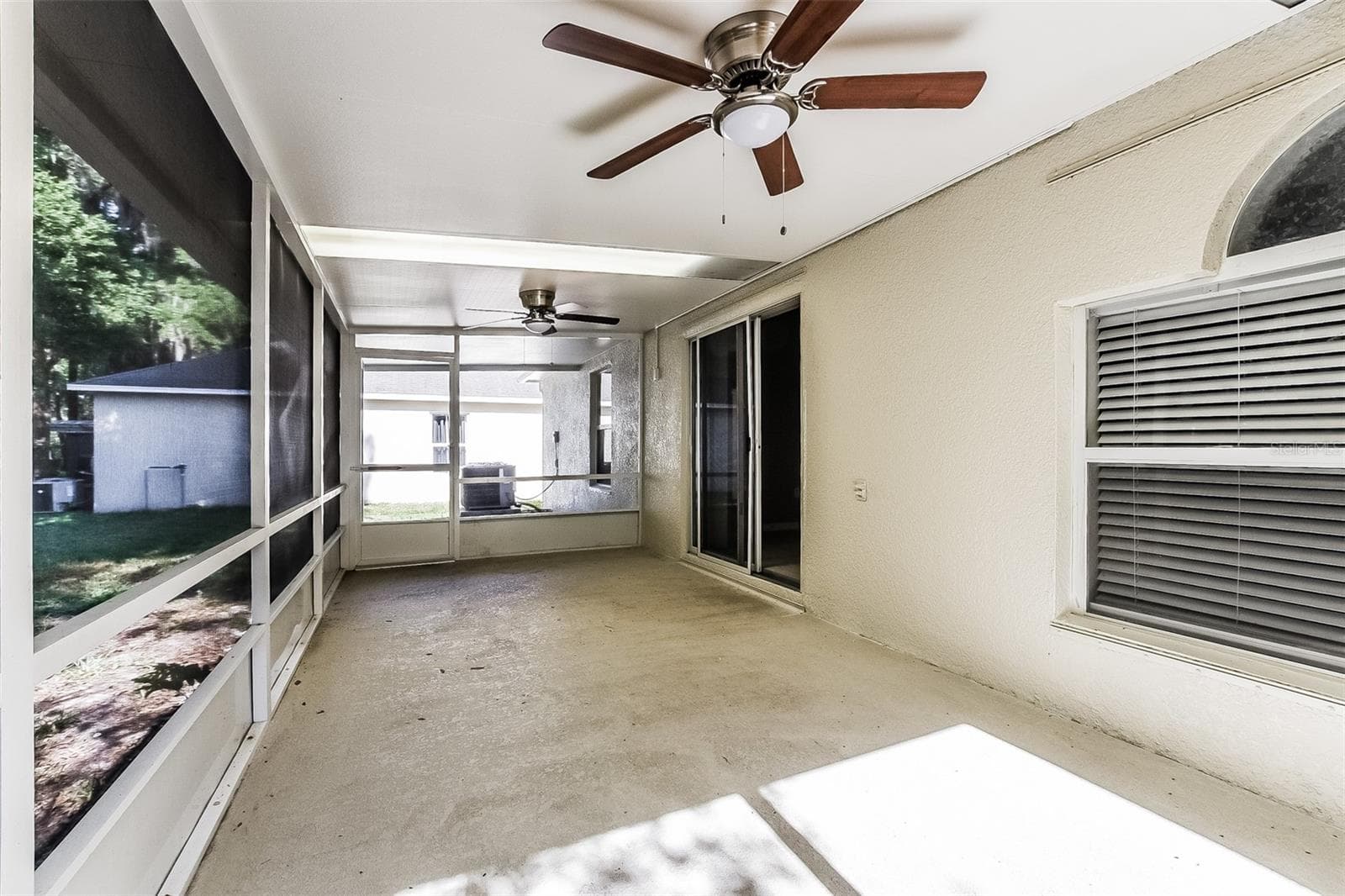 Single Family Residence at 949 CASCADES PARK TRL, DELAND, photo 12 of 21