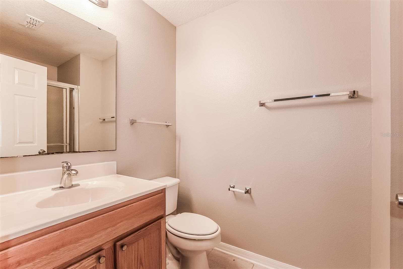 Single Family Residence at 949 CASCADES PARK TRL, DELAND, photo 15 of 21