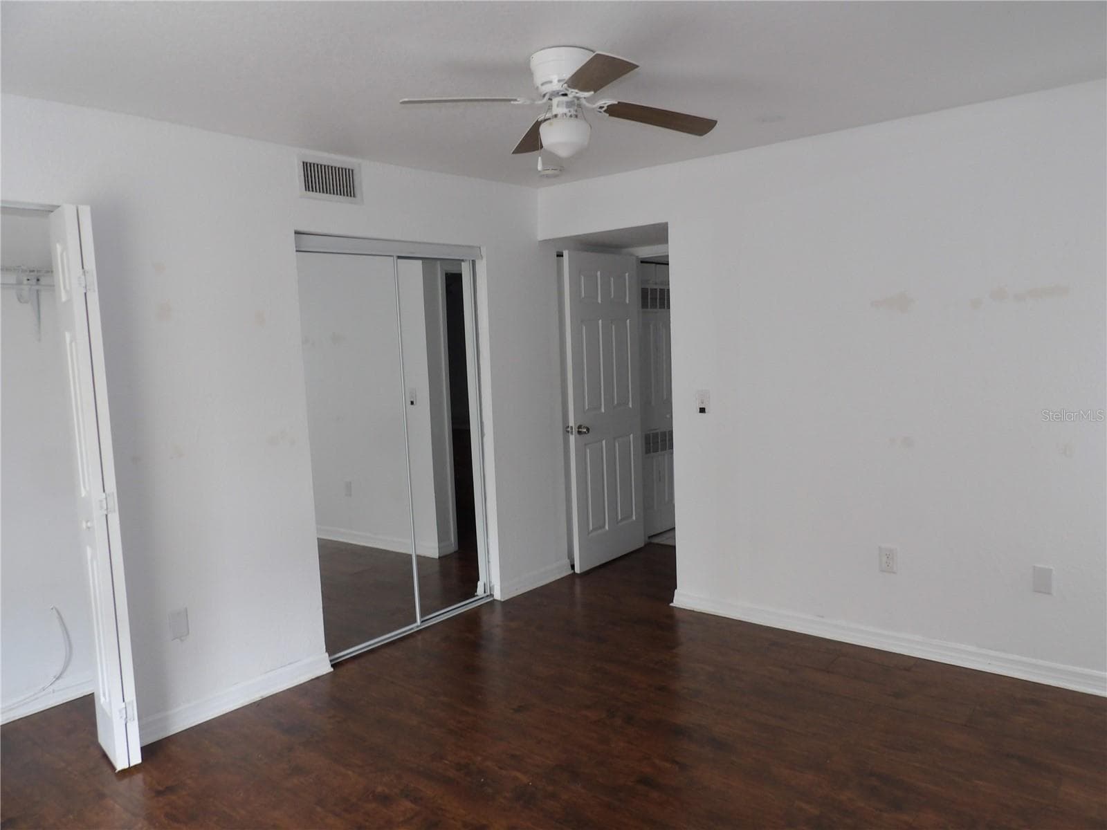 Condominium at 3836 N LAKE DR #119, TAMPA, photo 9 of 17