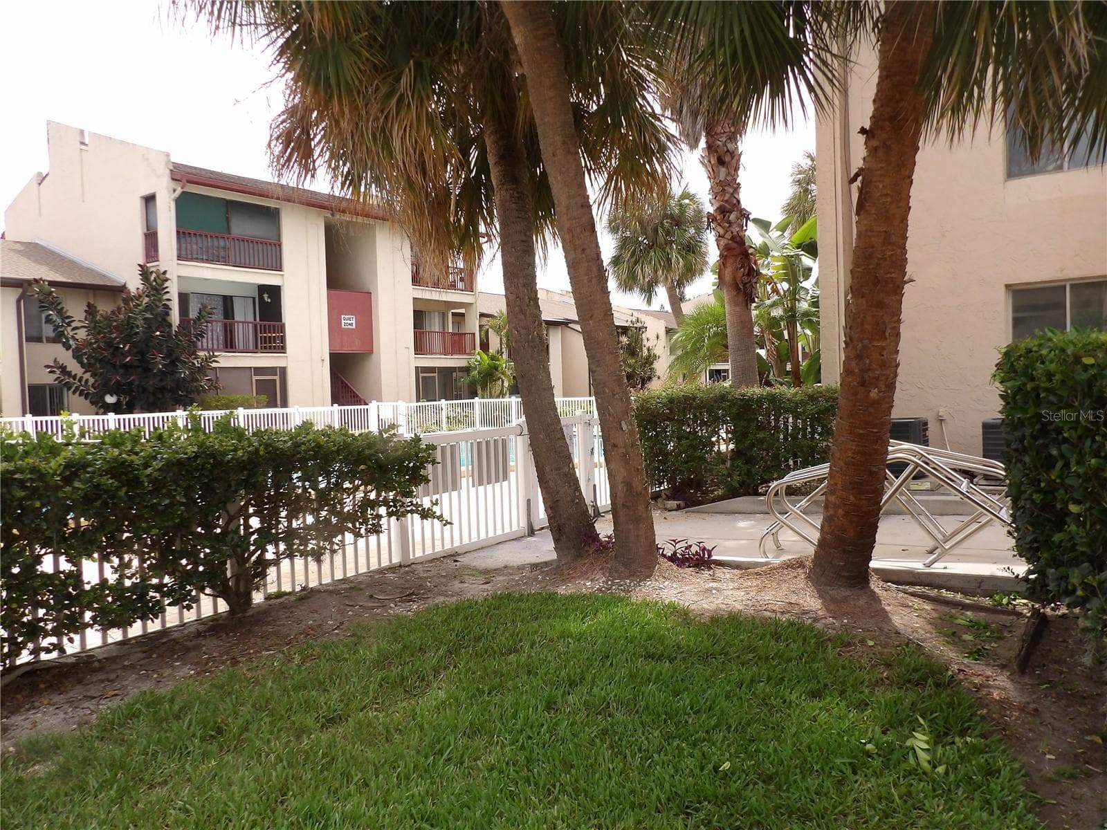 Condominium at 3836 N LAKE DR #119, TAMPA, photo 3 of 17