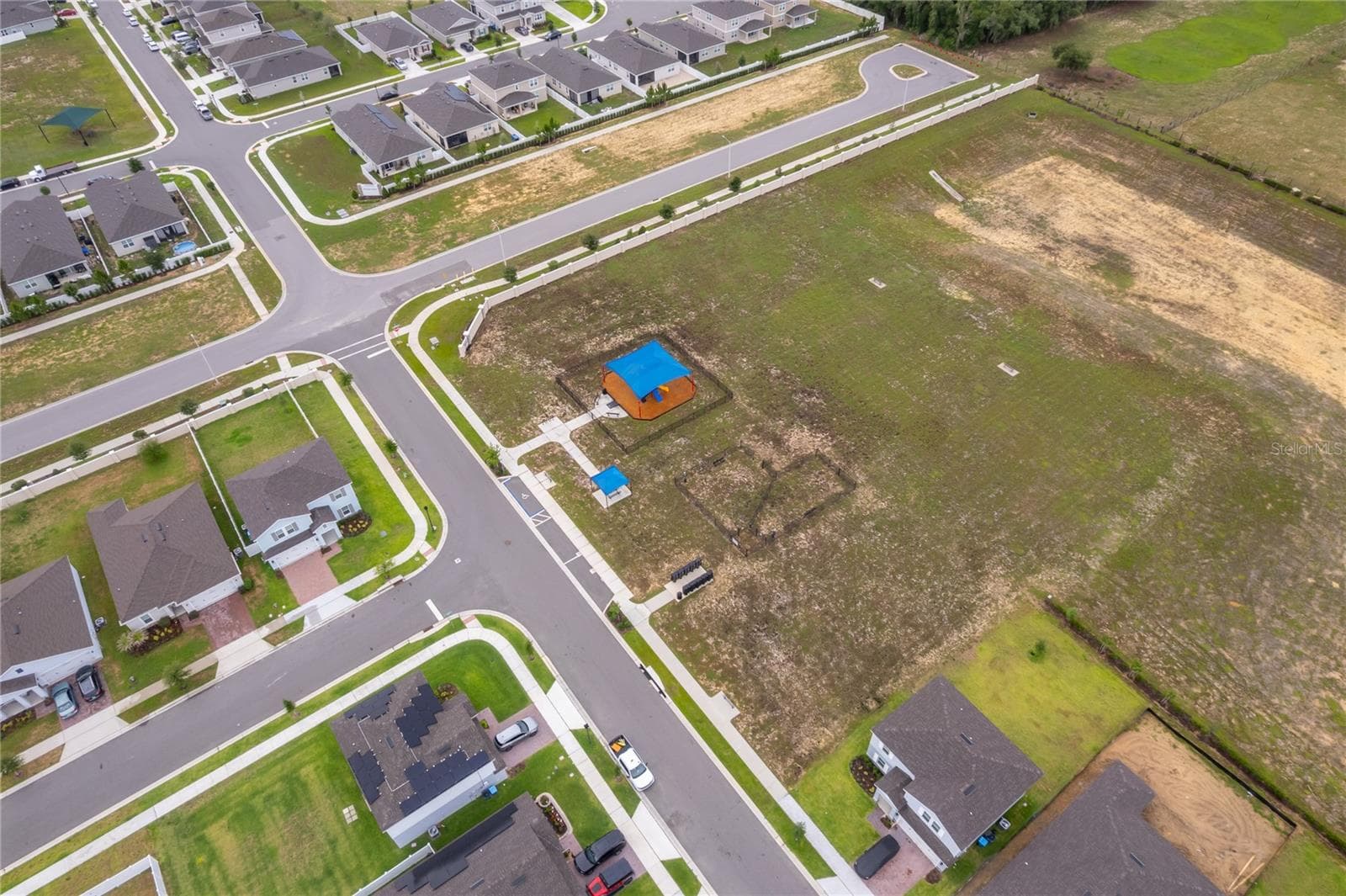Community Playground - 1221 LEXINGTON LN, HAINES CITY