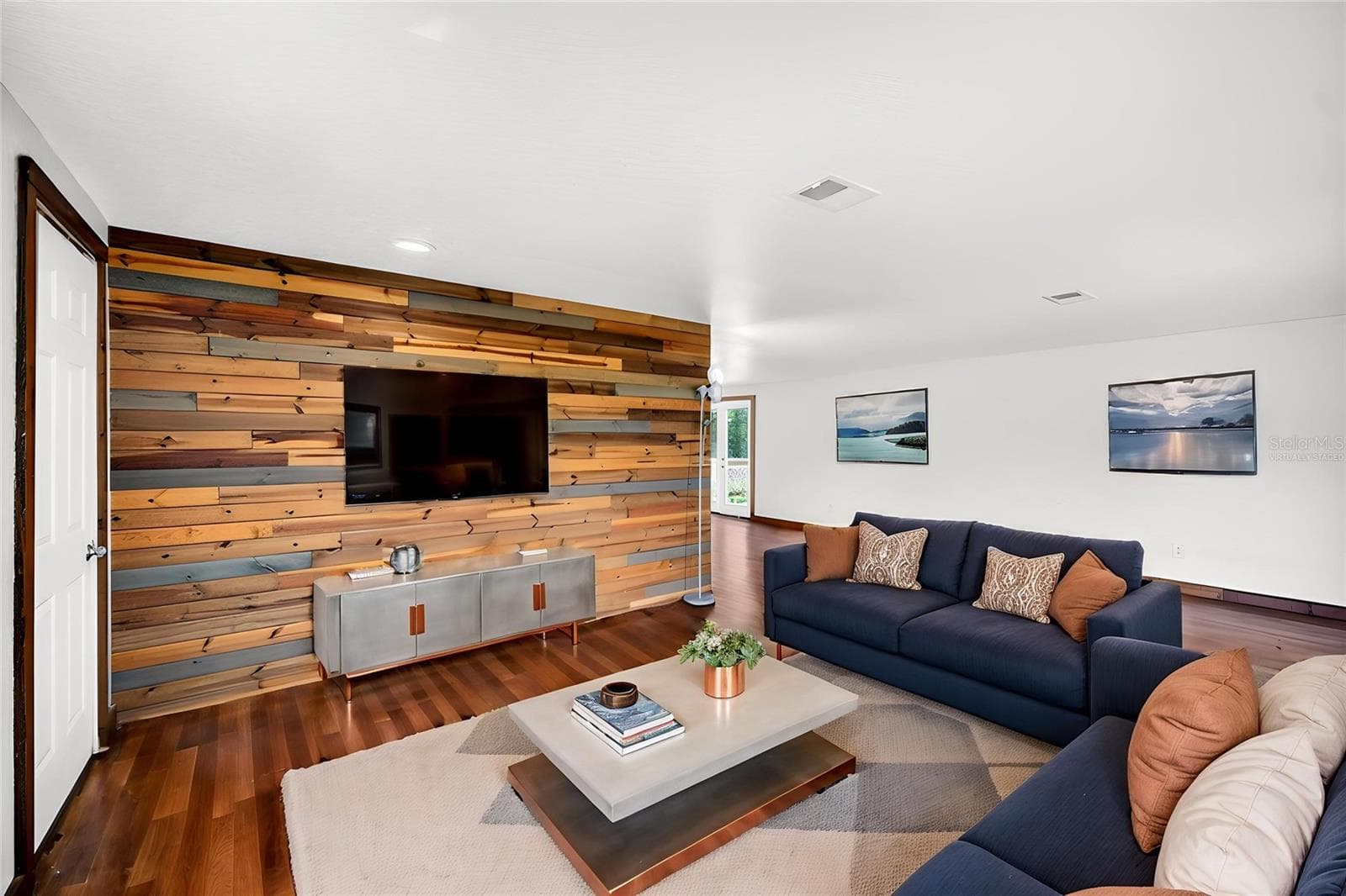 Virtually Staged - 4162 LAUGHLIN RD, MOUNT DORA