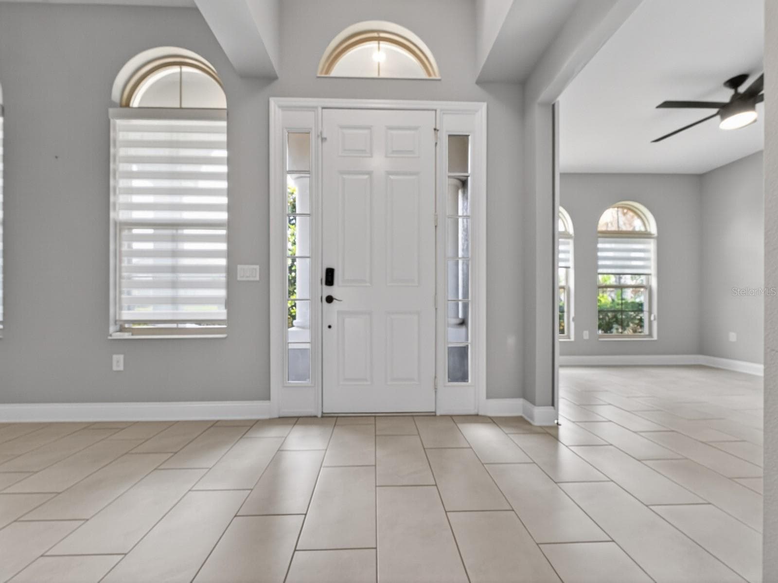 Single Family Residence at 17614 SAILFIN DR, ORLANDO, photo 4 of 47