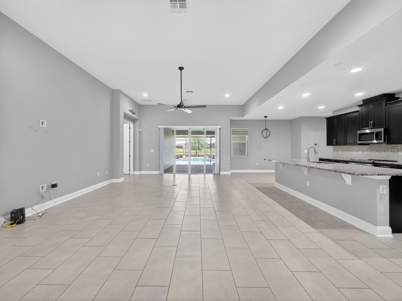 Single Family Residence at 17614 SAILFIN DR, ORLANDO, photo 8 of 47