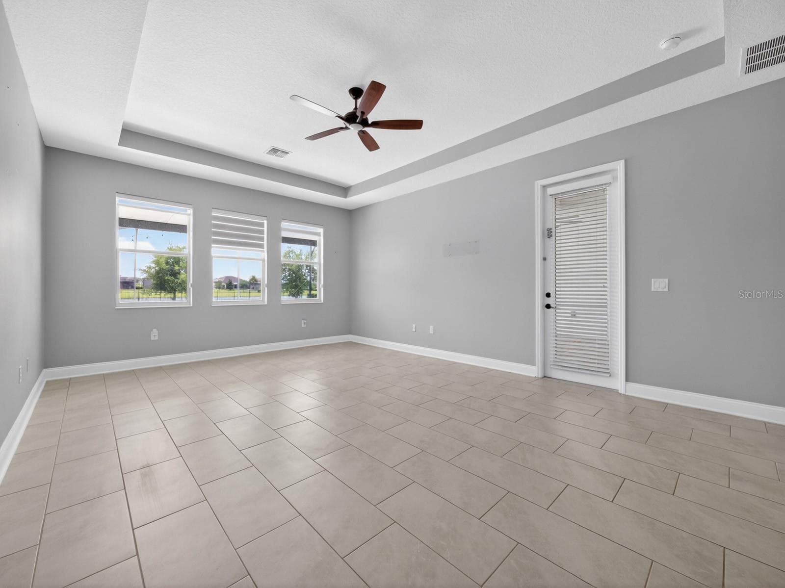 Single Family Residence at 17614 SAILFIN DR, ORLANDO, photo 12 of 47
