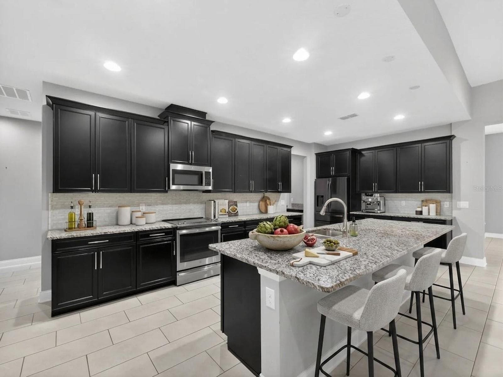 Single Family Residence at 17614 SAILFIN DR, ORLANDO, photo 15 of 47