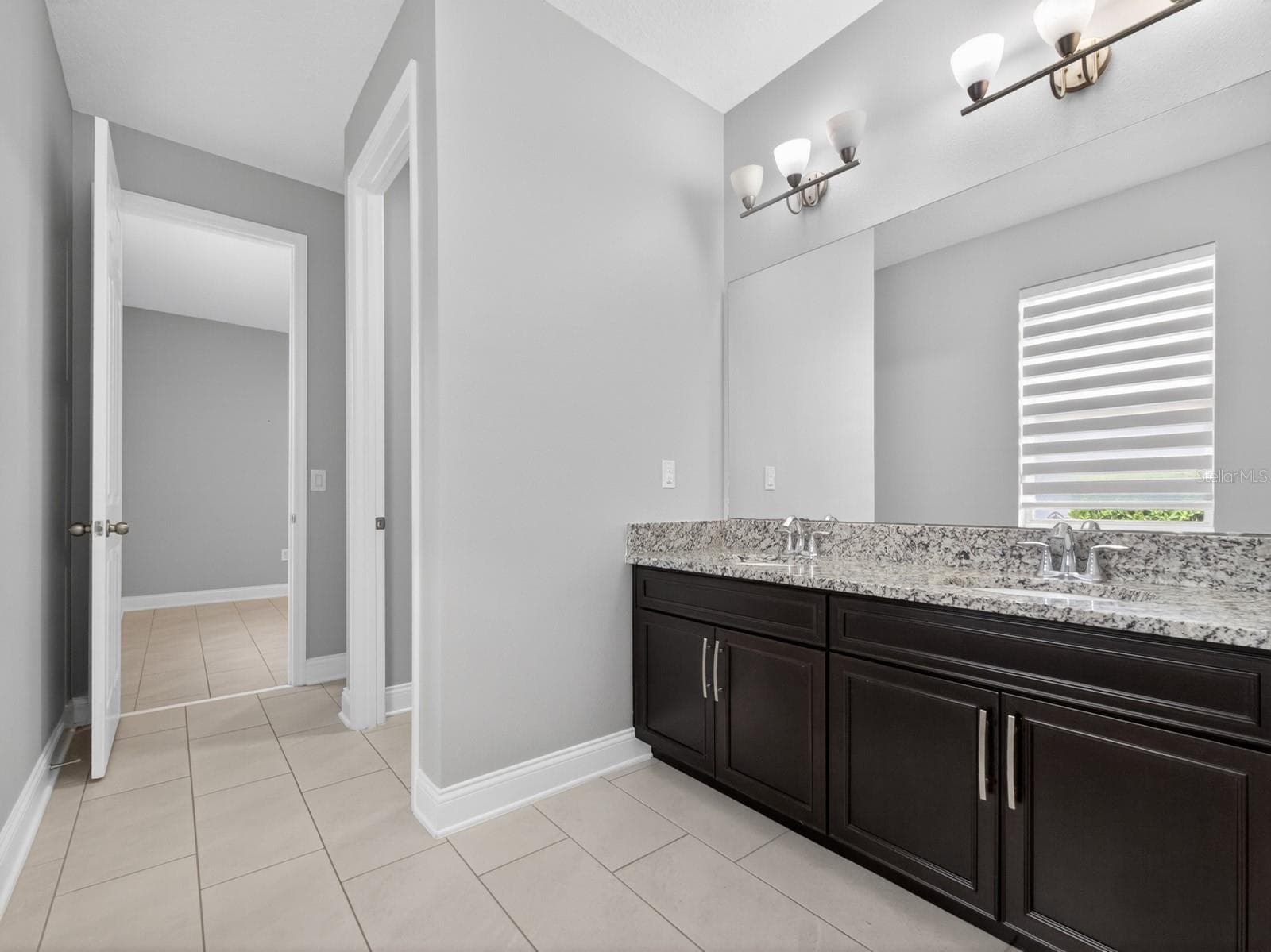Single Family Residence at 17614 SAILFIN DR, ORLANDO, photo 29 of 47