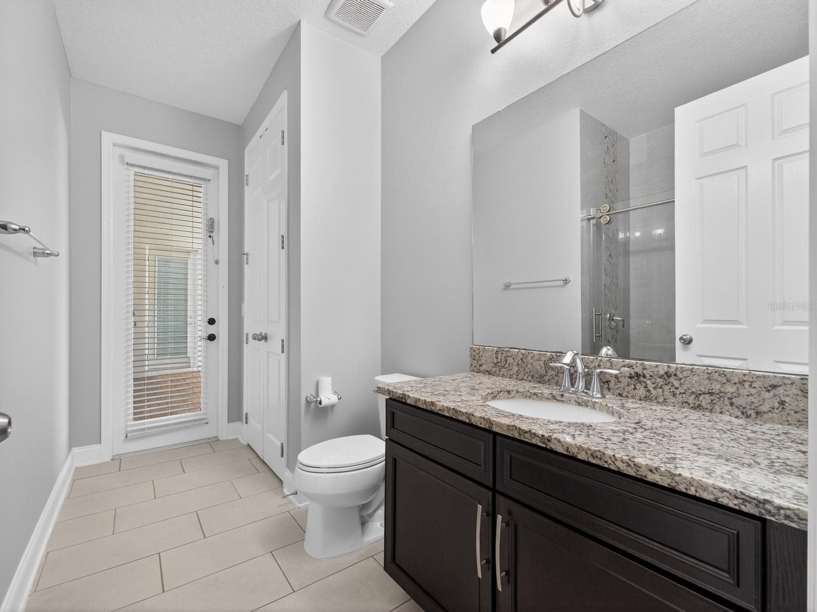 Single Family Residence at 17614 SAILFIN DR, ORLANDO, photo 34 of 47