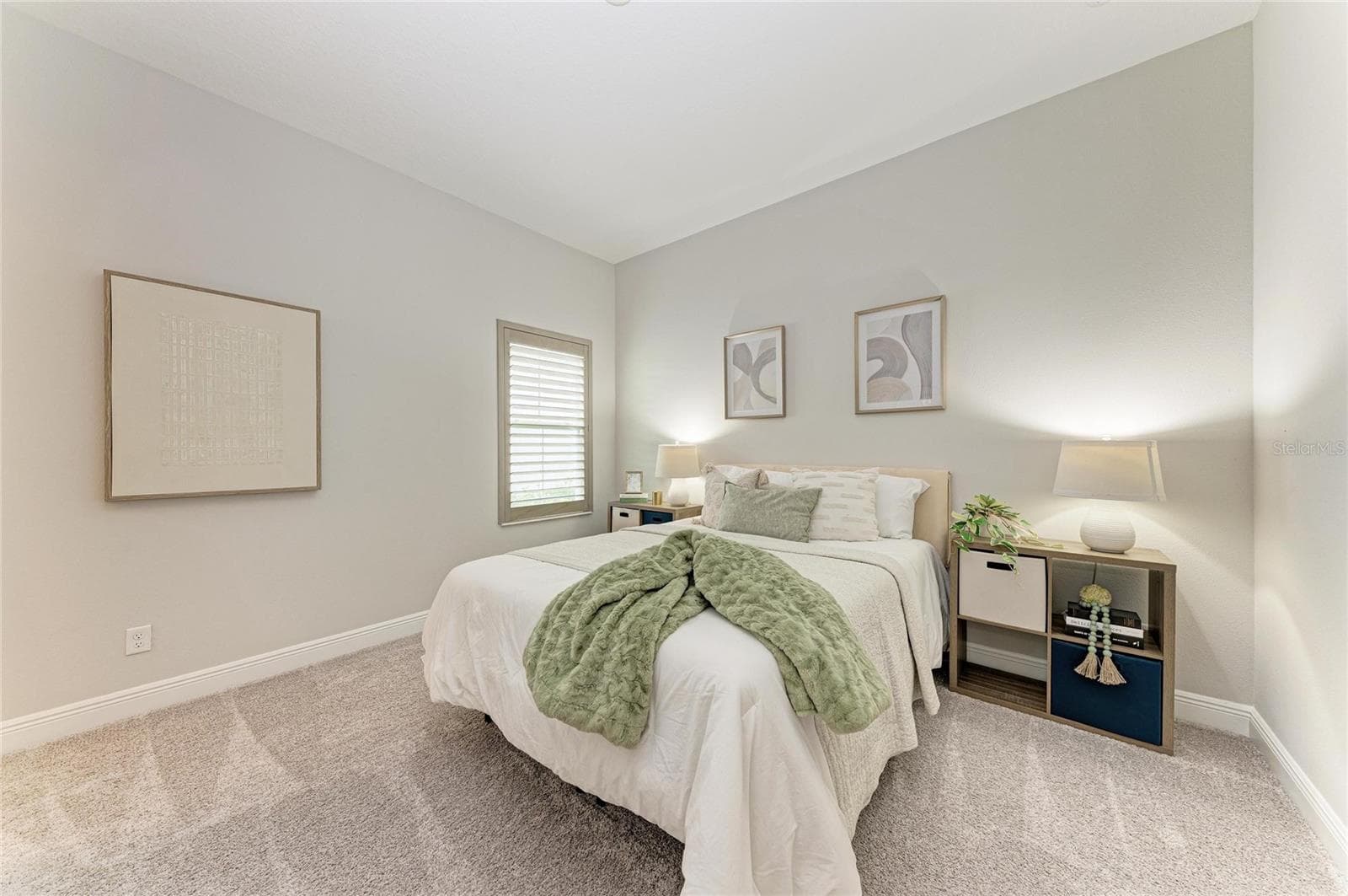 Comfortable guest suite with natural light and upgraded finishes - 17725 ROOST PL, LAKEWOOD RANCH