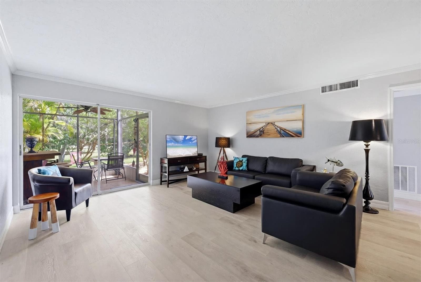 Condominium at 2223 BENEVA TER #2222, SARASOTA, photo 4 of 39