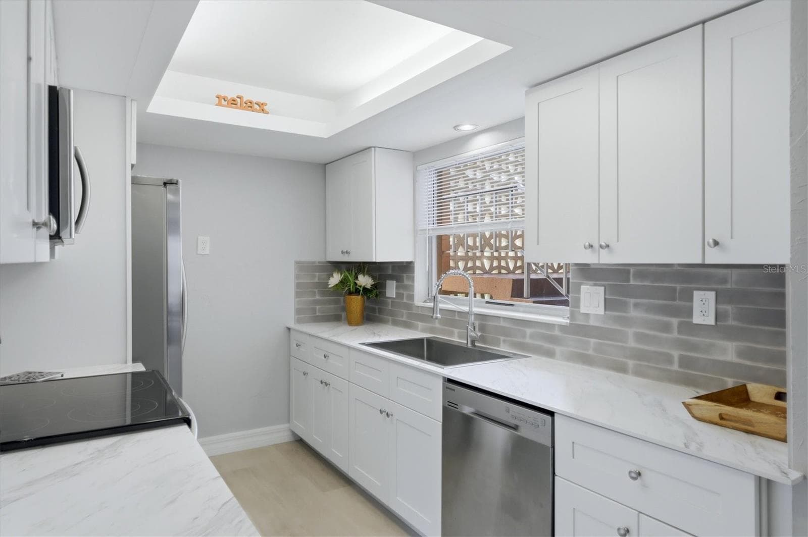Condominium at 2223 BENEVA TER #2222, SARASOTA, photo 6 of 39