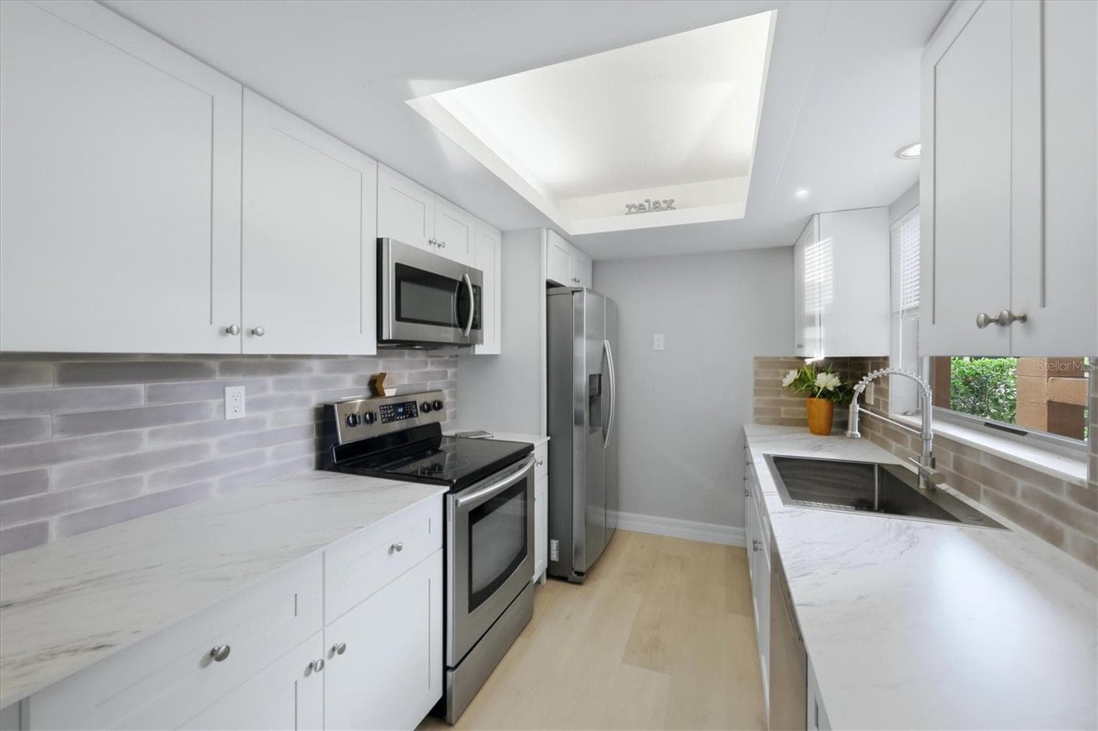 Condominium at 2223 BENEVA TER #2222, SARASOTA, photo 14 of 39