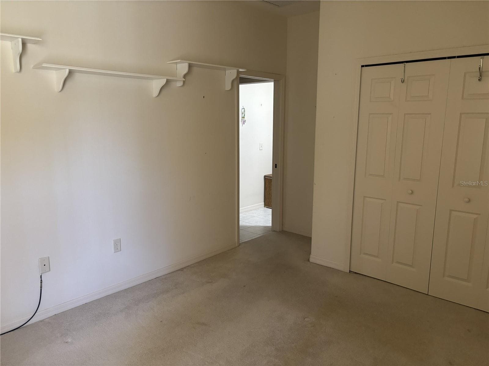 Villa at 420 GLEN ARBOR LN, LEESBURG, photo 7 of 23