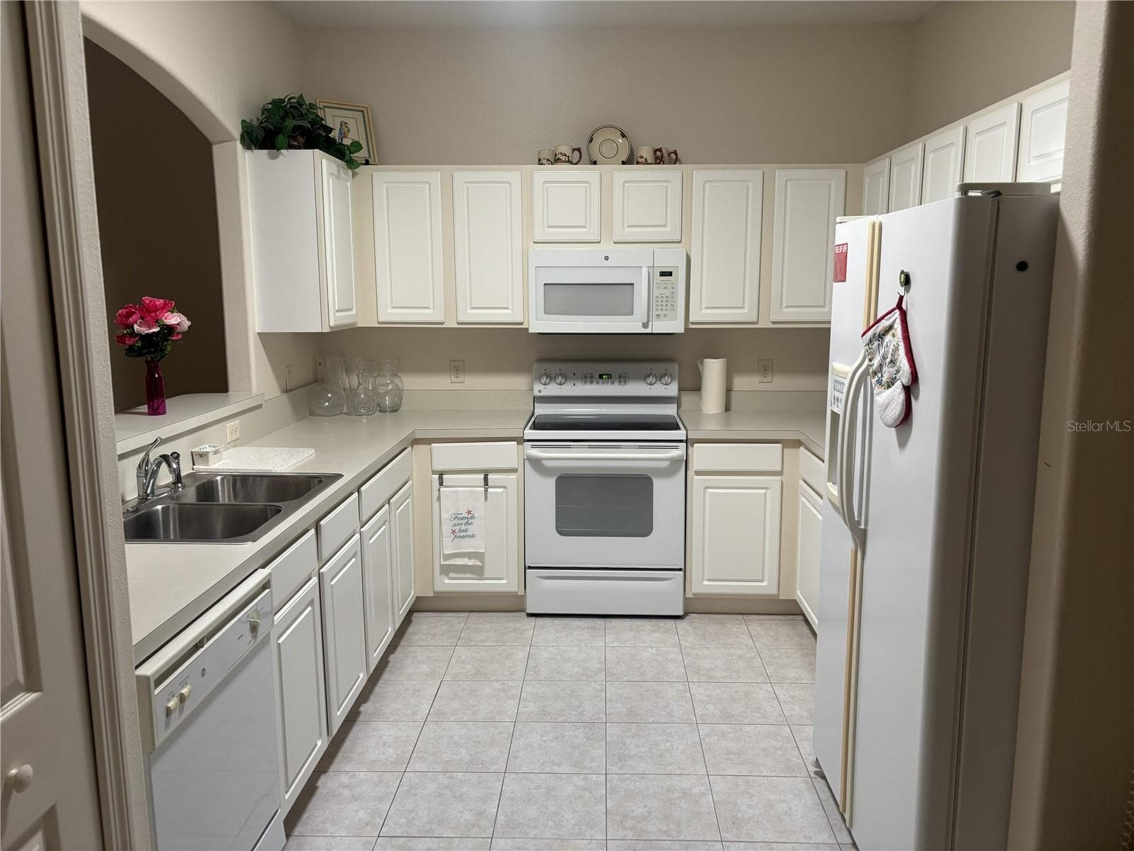 Villa at 420 GLEN ARBOR LN, LEESBURG, photo 10 of 23