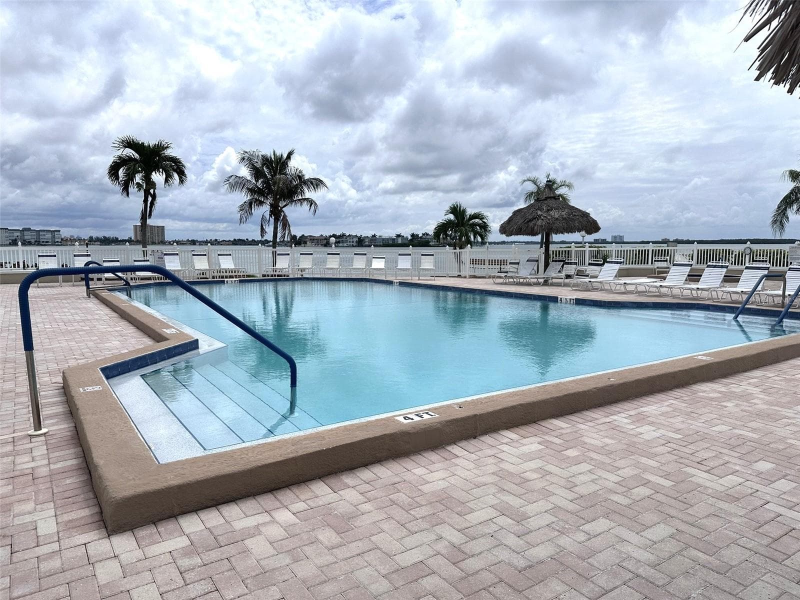 Gorgeous waterfront heated pool/spa - 6322 PALMA DEL MAR BLVD S #G402, ST PETERSBURG