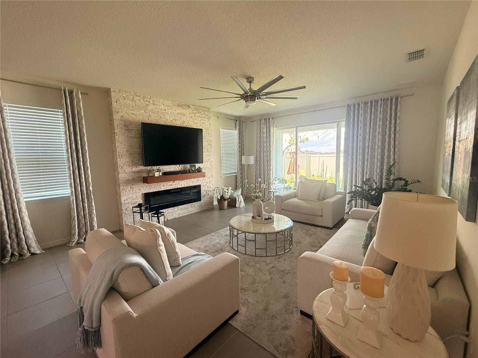 Single Family Residence at 988 VINEYARD RIDGE RD, MINNEOLA, photo 3 of 26