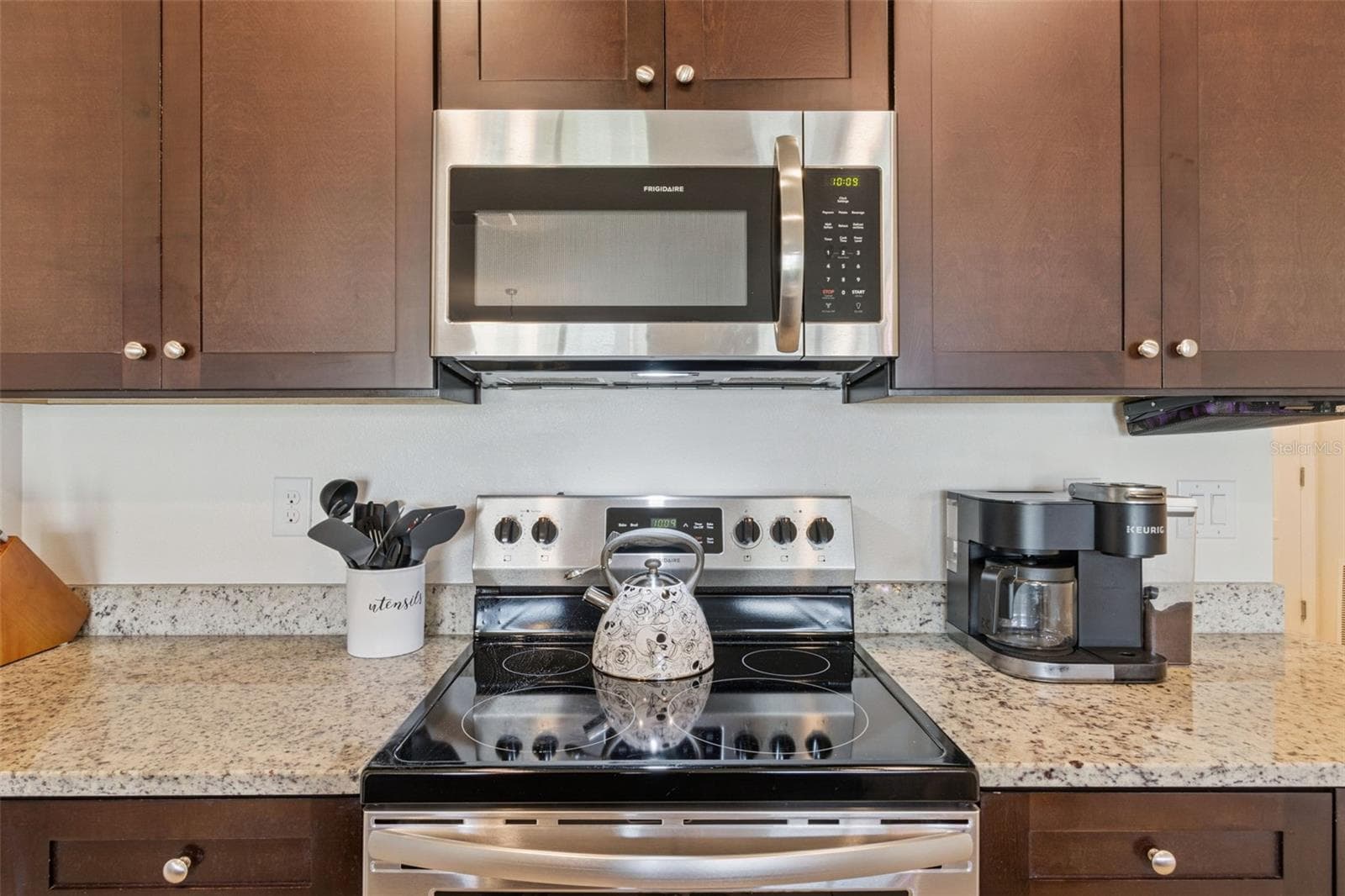 Single Family Residence at 4013 SILVERSTREAM TER, SANFORD, photo 10 of 41