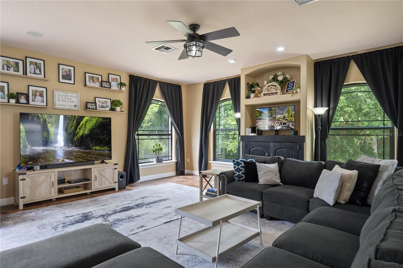 Single Family Residence at 5920 EDGERTON AVE, ORLANDO, photo 15 of 56