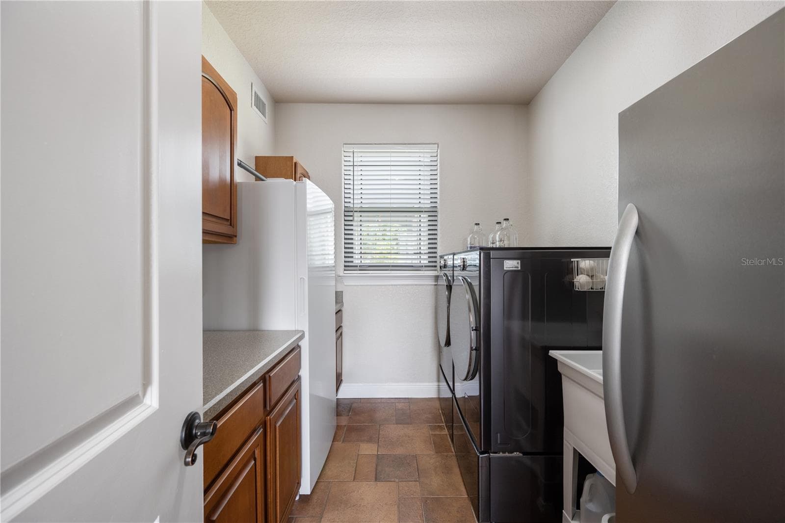 Single Family Residence at 5920 EDGERTON AVE, ORLANDO, photo 23 of 56