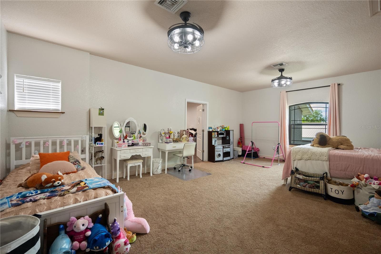 Single Family Residence at 5920 EDGERTON AVE, ORLANDO, photo 28 of 56