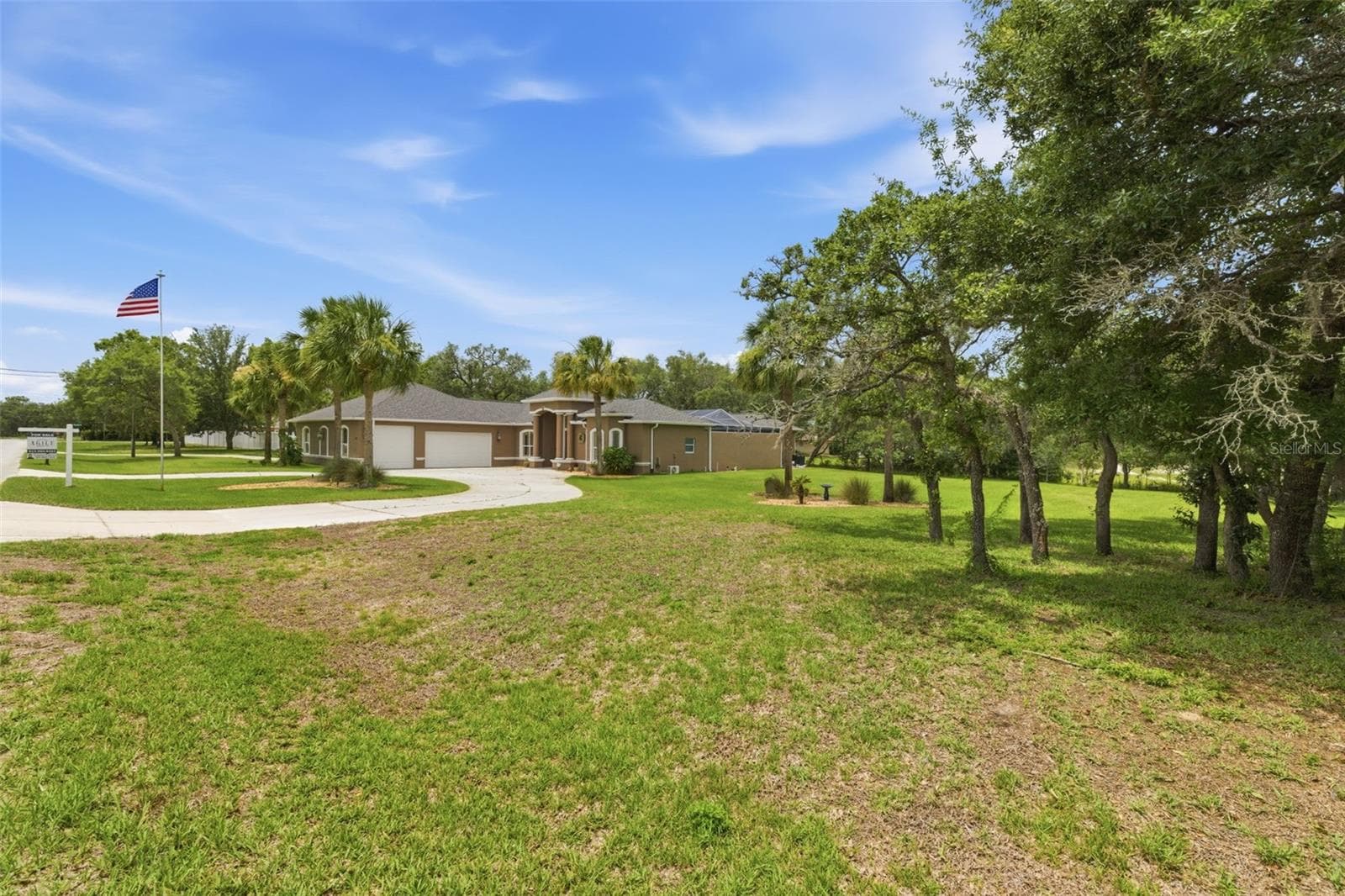 Single Family Residence at 11145 MOUNTAIN MOCKINGBIRD RD, WEEKI WACHEE, photo 2 of 84
