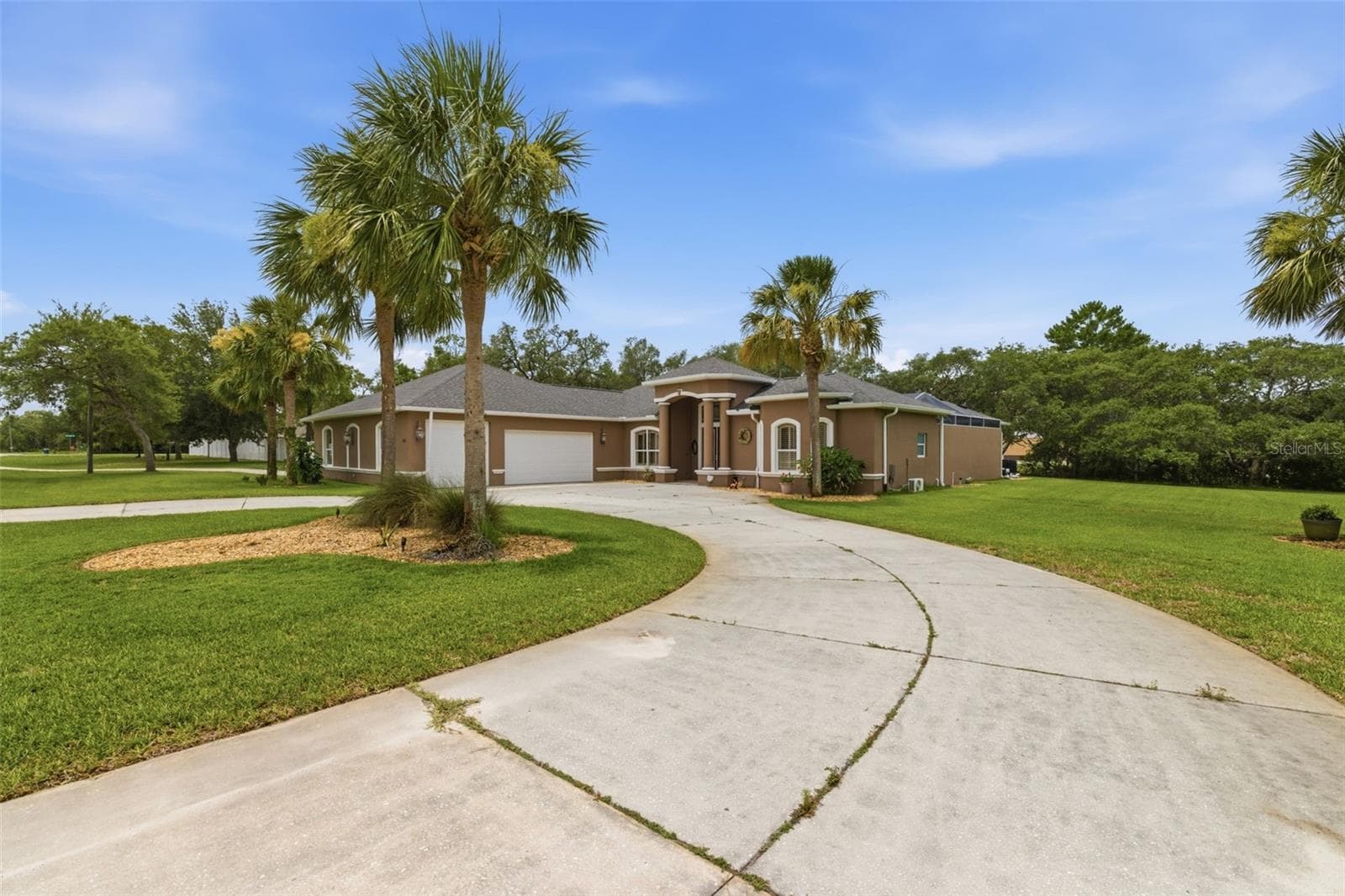 Single Family Residence at 11145 MOUNTAIN MOCKINGBIRD RD, WEEKI WACHEE, photo 3 of 84
