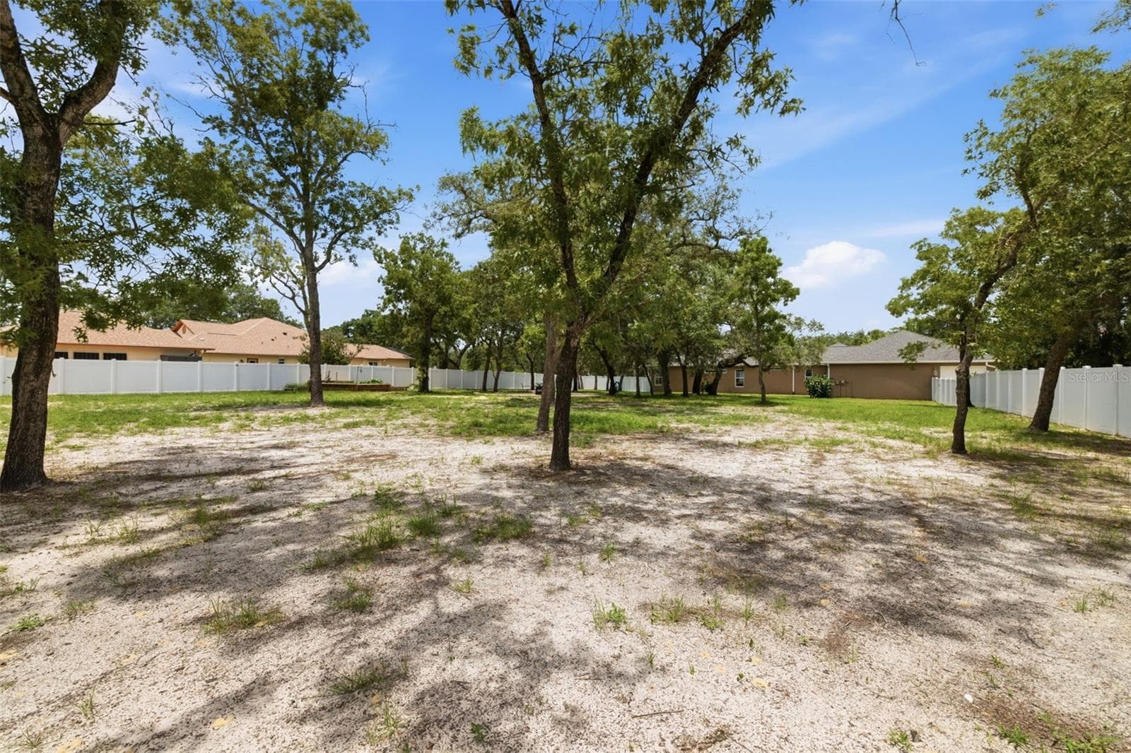 Single Family Residence at 11145 MOUNTAIN MOCKINGBIRD RD, WEEKI WACHEE, photo 7 of 84