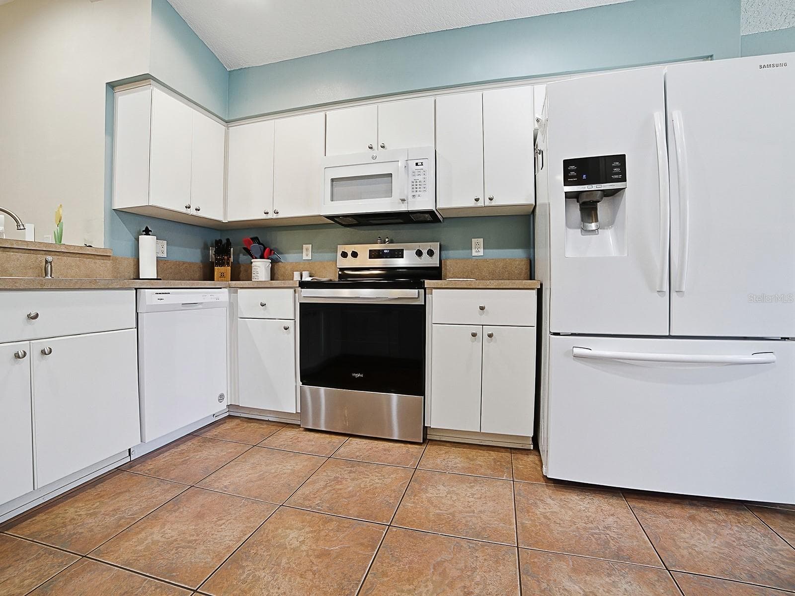 Single Family Residence at 5052 CHINA SEA, TAVARES, photo 12 of 71