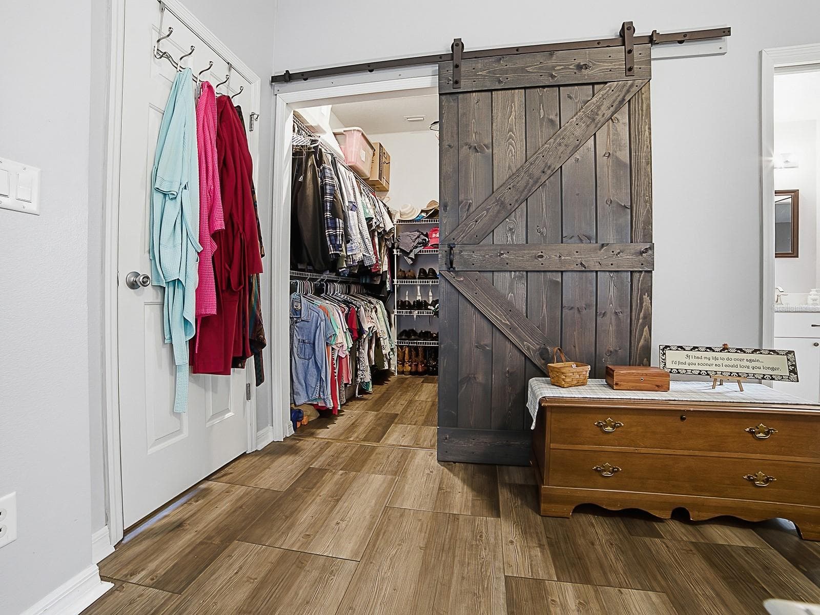 Walk in Closet - 5052 CHINA SEA, TAVARES