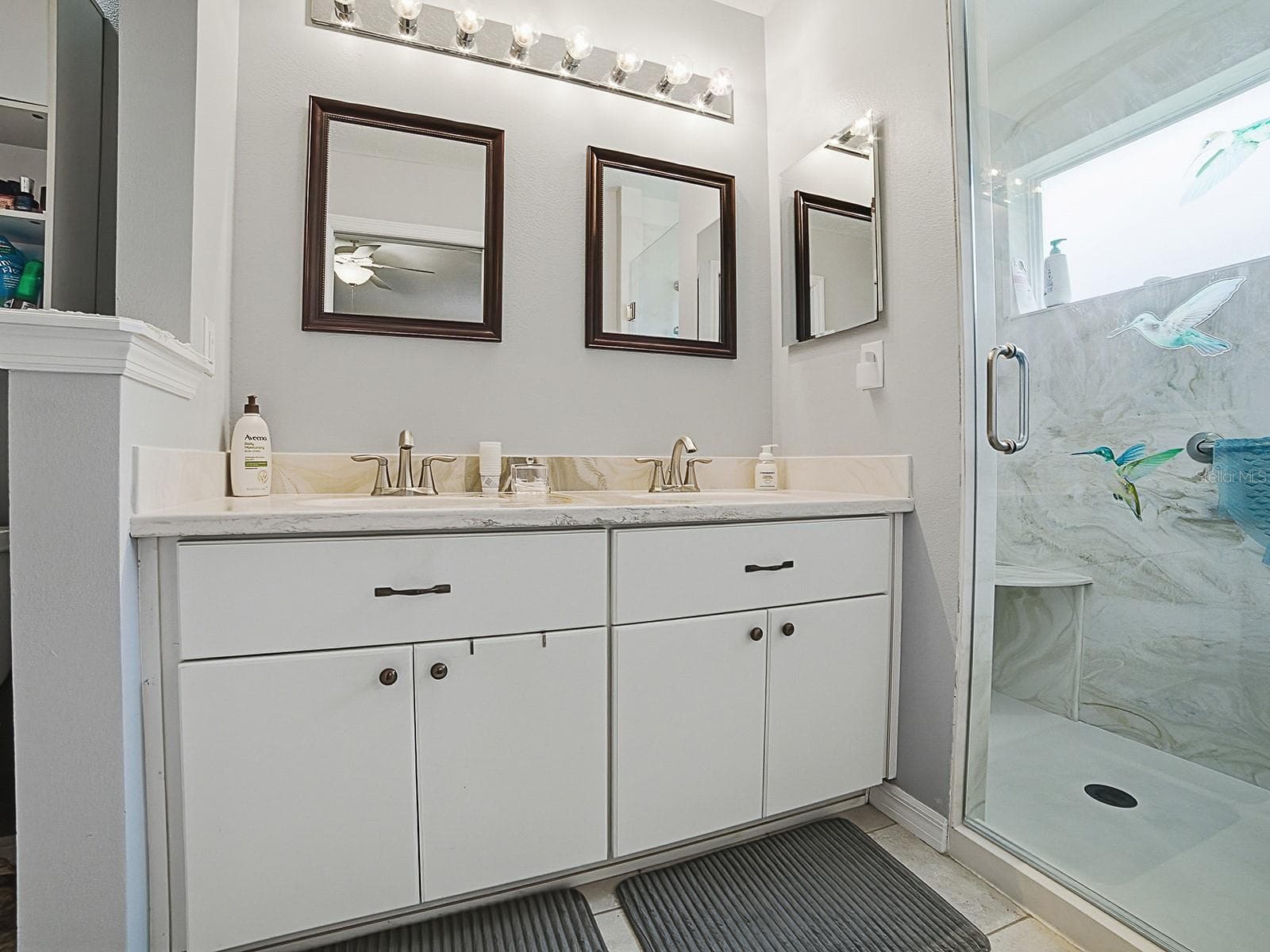 Double Sinks - 5052 CHINA SEA, TAVARES