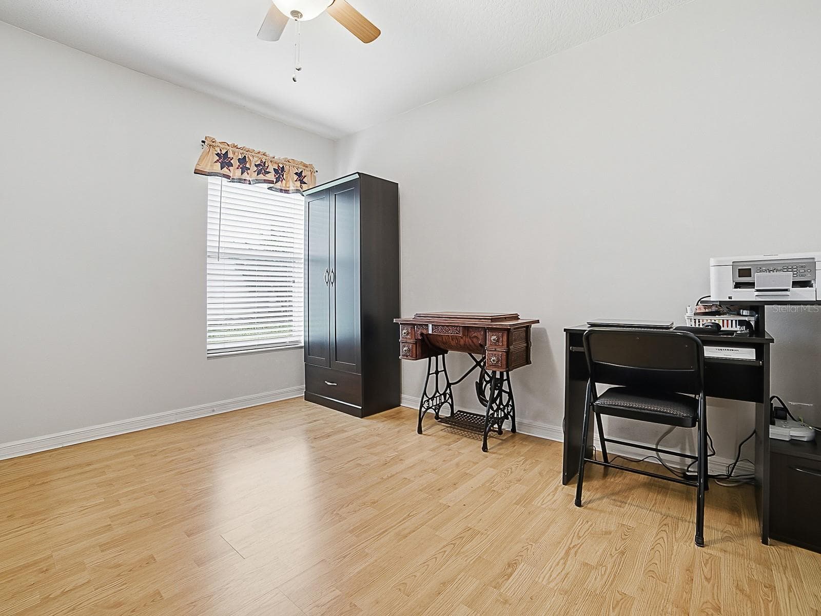2nd Bedroom - 5052 CHINA SEA, TAVARES