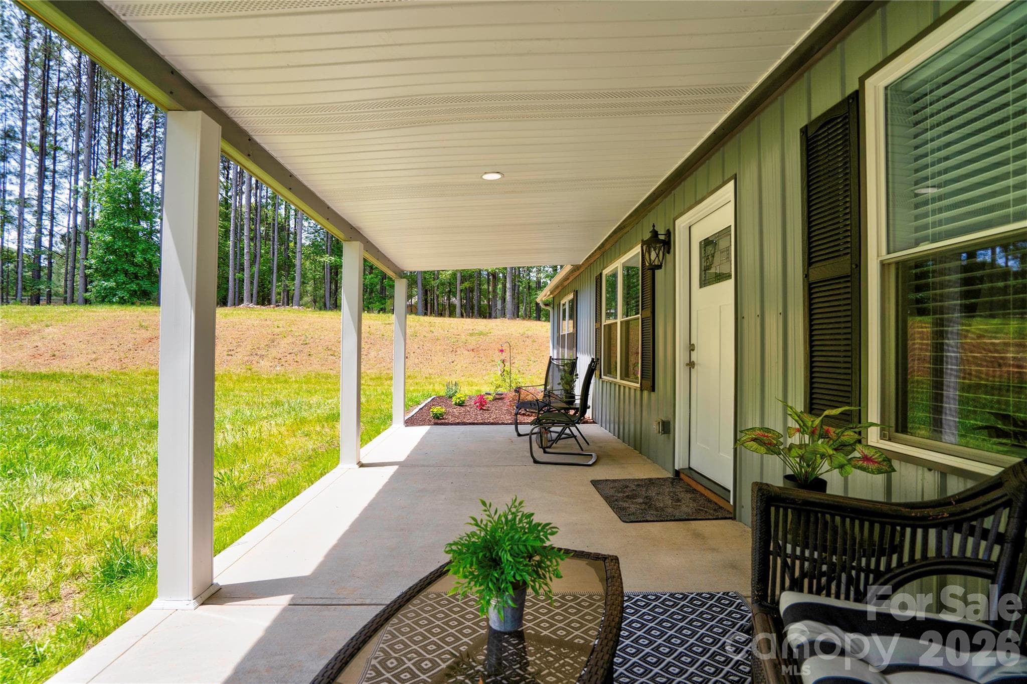 Covered Front Porch - Mooresboro