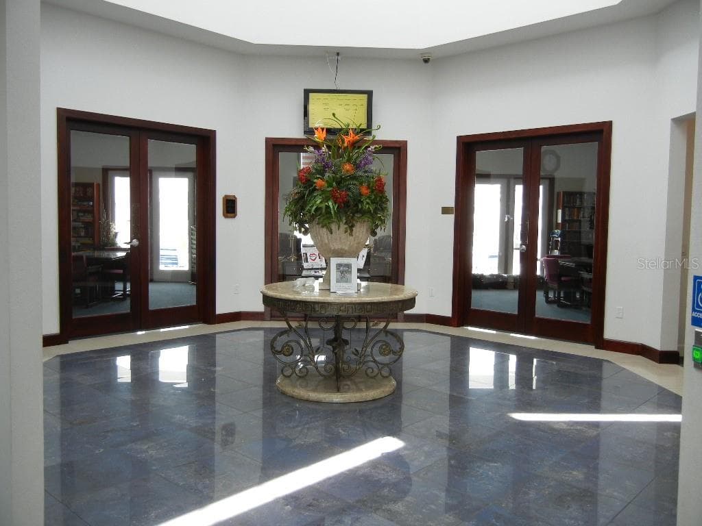Club House Foyer - 5052 CHINA SEA, TAVARES