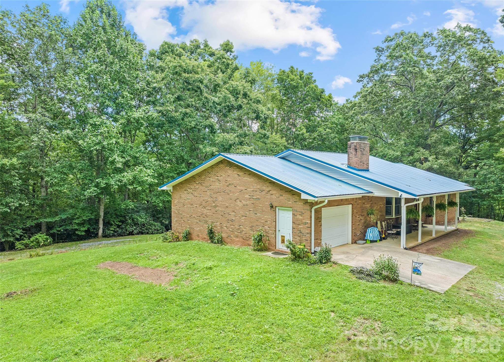 Enrance - 400 Sunset Heights, Canton
