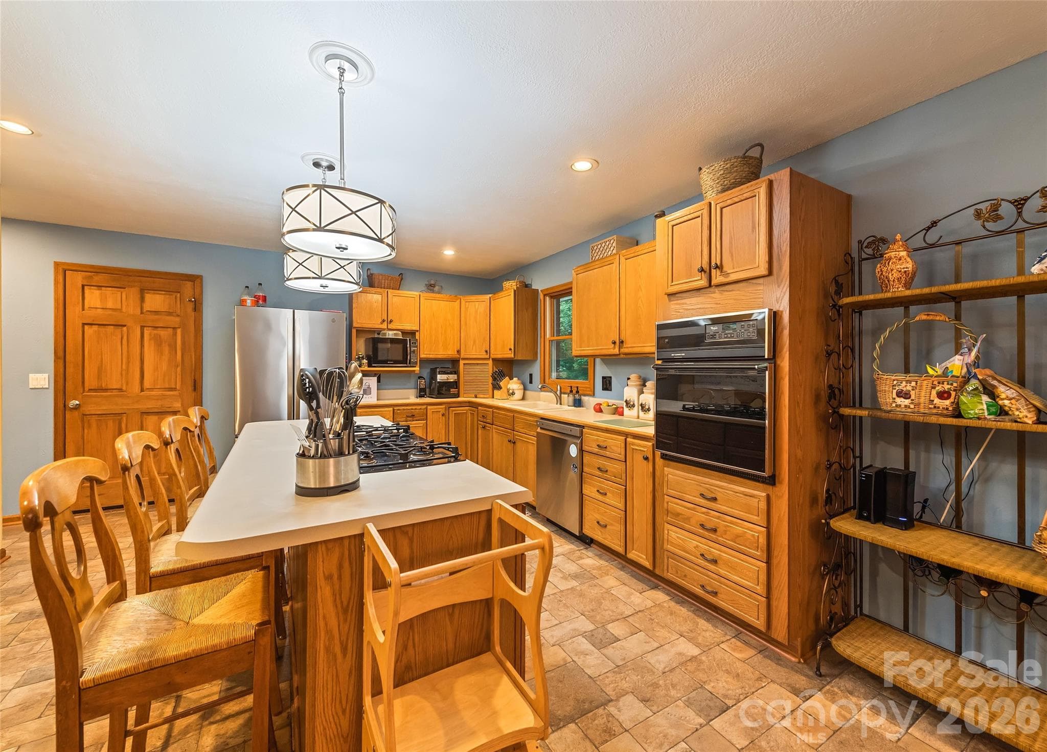 Single Family Residence at 400 Sunset Heights, Canton, photo 14 of 39