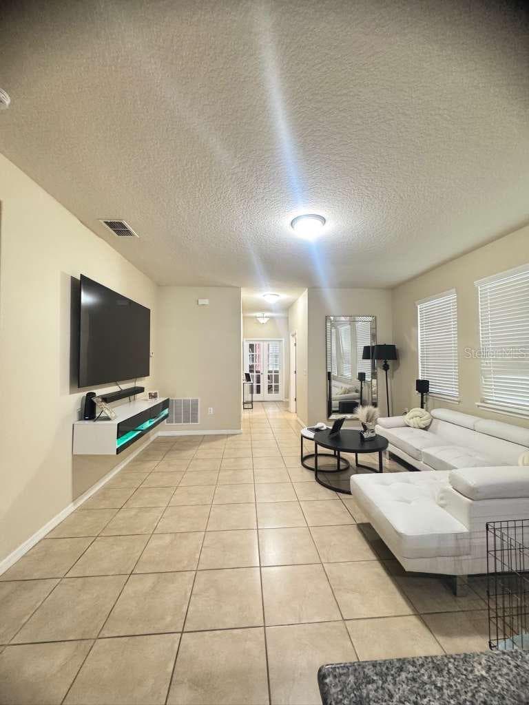 Single Family Residence at 2515 NOUVEAU WAY, KISSIMMEE, photo 6 of 36