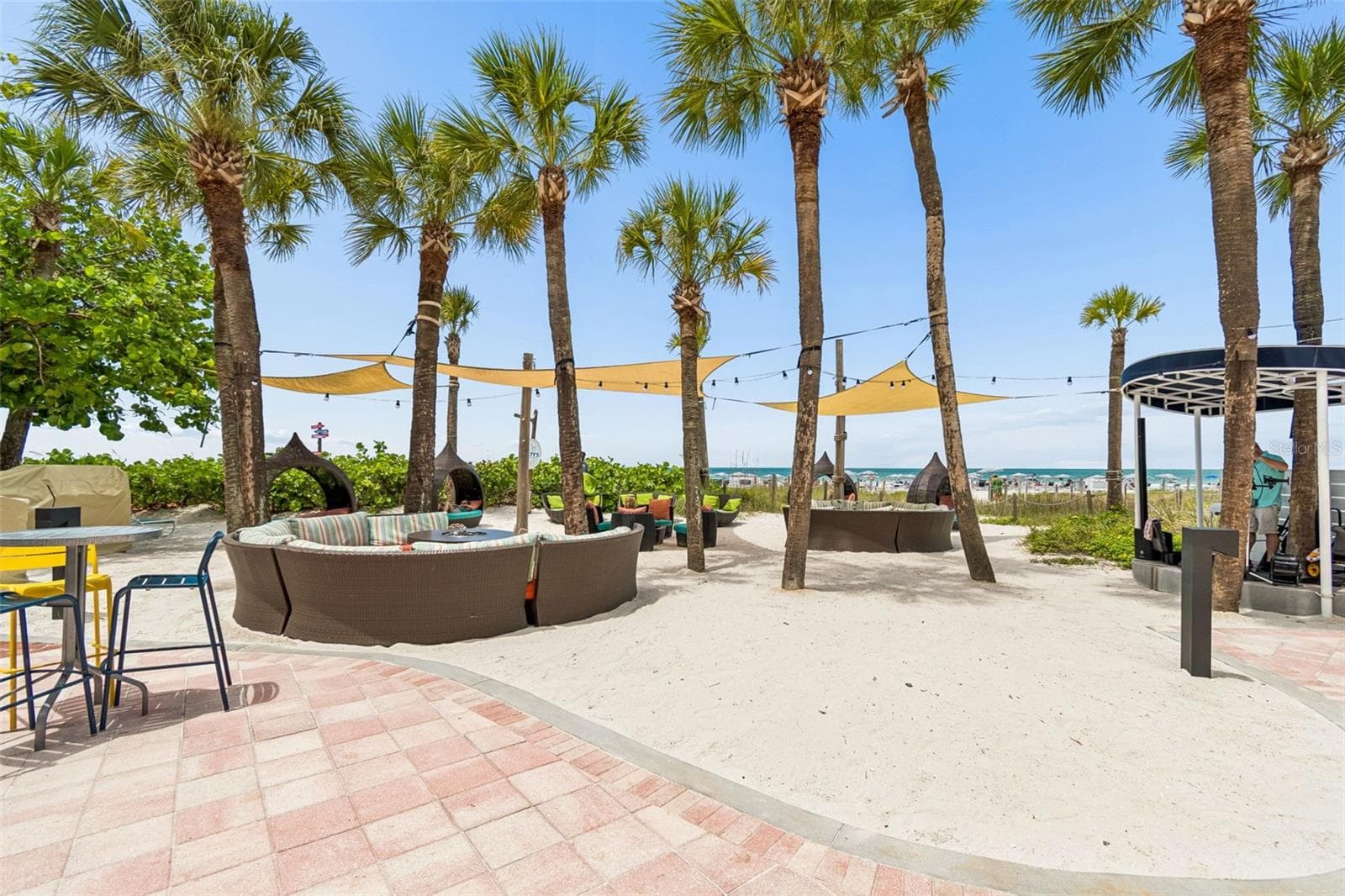 Entertainment on the beach - 5500 GULF BLVD #6241, ST PETE BEACH