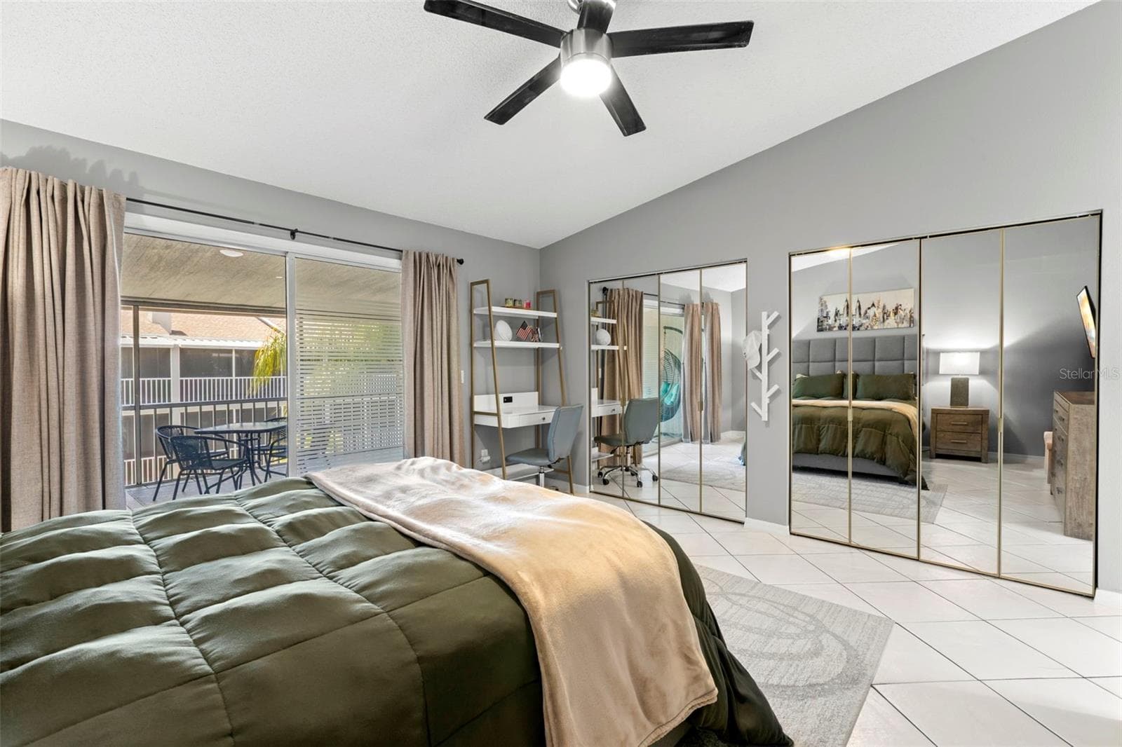 Townhouse at 737 PINELLAS BAYWAY S #308, ST PETERSBURG, photo 18 of 44
