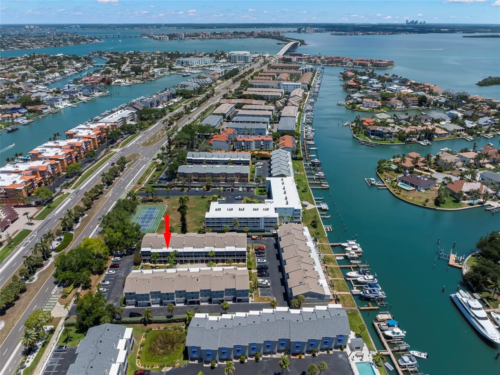 Townhouse at 737 PINELLAS BAYWAY S #308, ST PETERSBURG, photo 38 of 44